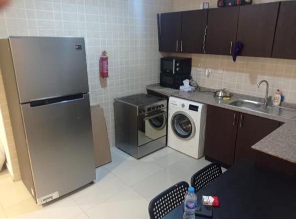Traveller Partition Room In Al Barsha 1 Near Metro 迪拜 外观 照片