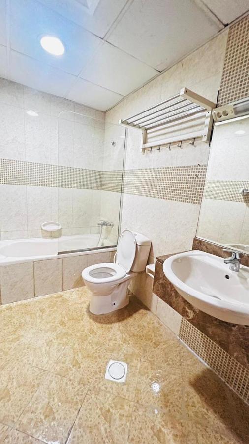 Traveller Partition Room In Al Barsha 1 Near Metro 迪拜 外观 照片