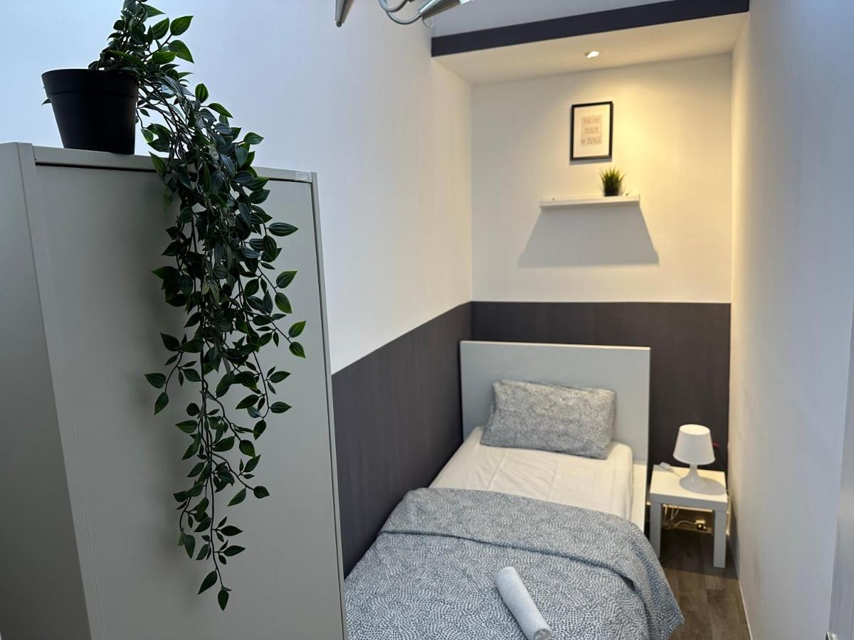 Traveller Partition Room In Al Barsha 1 Near Metro 迪拜 外观 照片