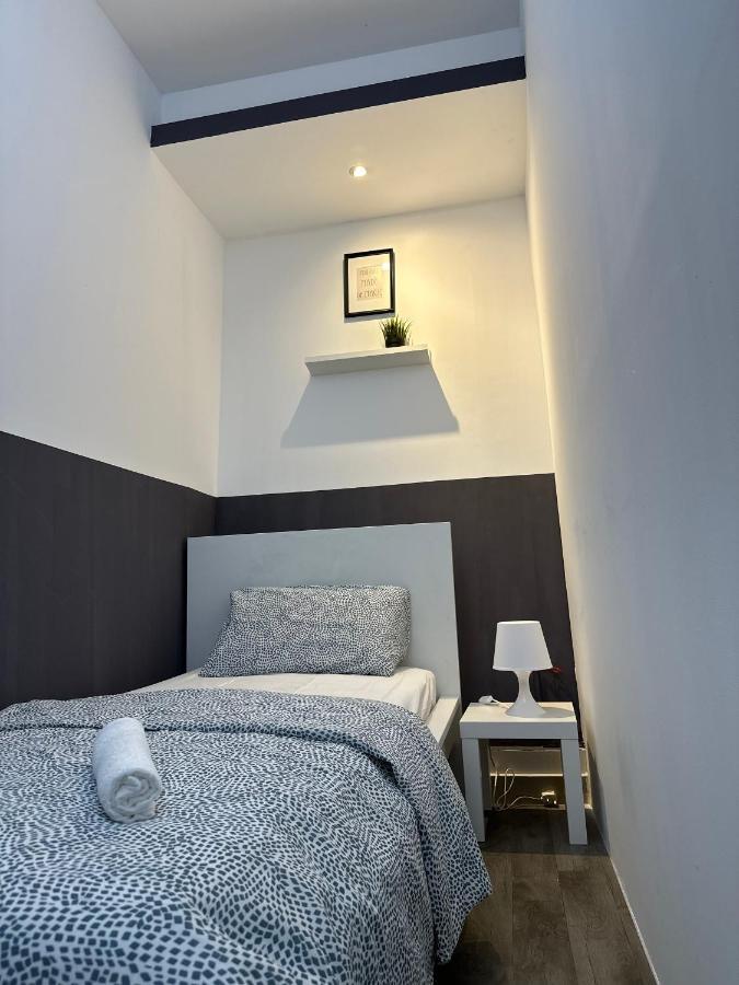 Traveller Partition Room In Al Barsha 1 Near Metro 迪拜 外观 照片
