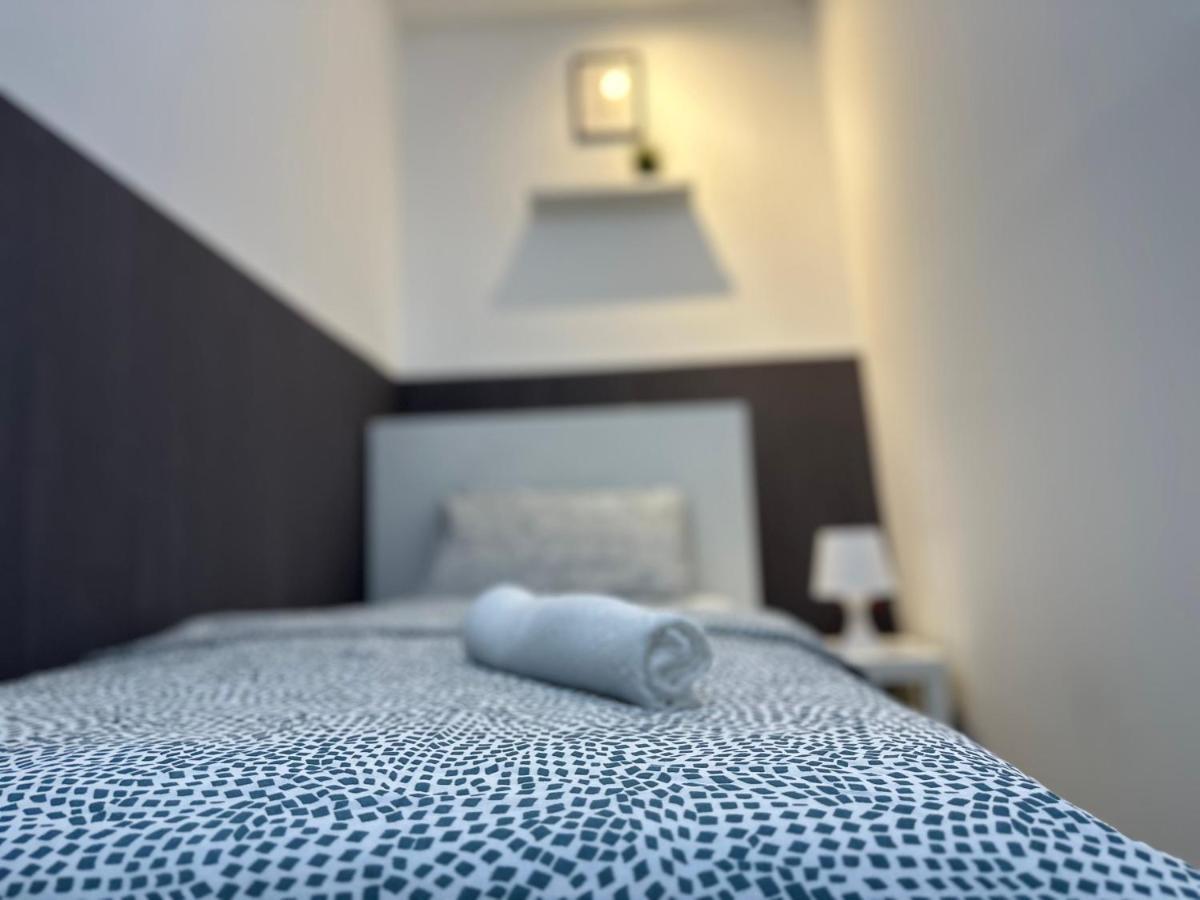Traveller Partition Room In Al Barsha 1 Near Metro 迪拜 外观 照片